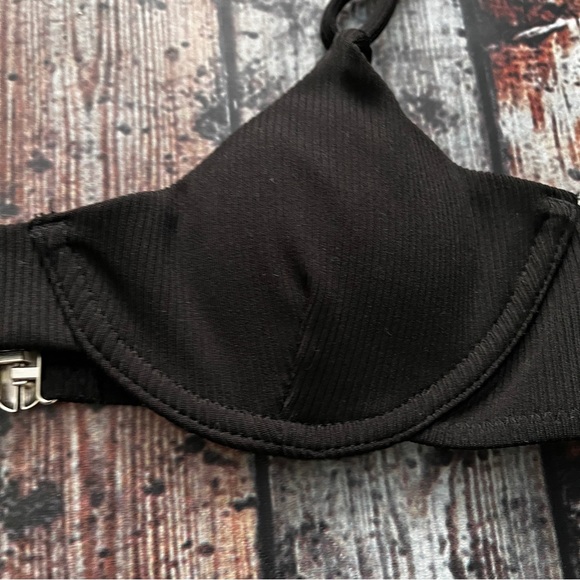 Black Ribbed Cheeky Bikini Set - Picture 3 of 7